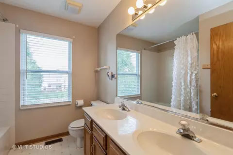 1880 Peach Tree Ln, Algonquin, IL 60102 photo 16