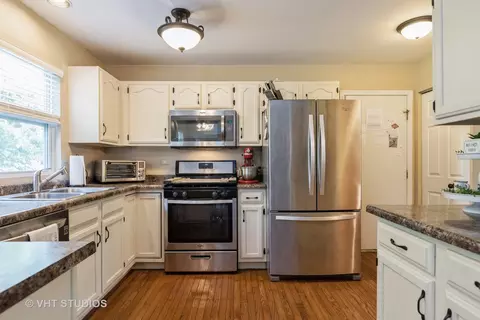 1880 Peach Tree Ln, Algonquin, IL 60102 photo 7