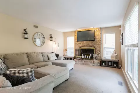1880 Peach Tree Ln, Algonquin, IL 60102 photo 10