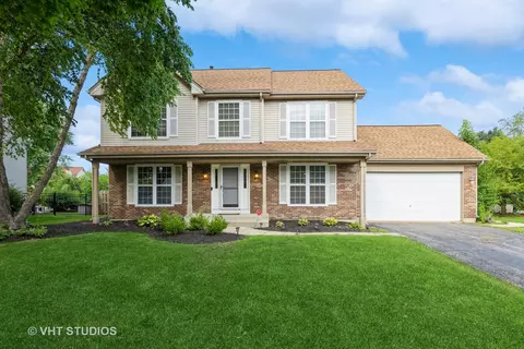 1880 Peach Tree Ln, Algonquin, IL 60102 photo 2