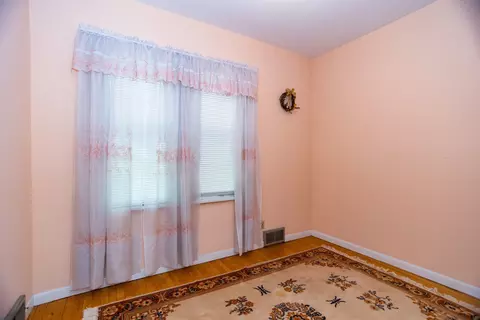 4437 N Albany Ave, Chicago, IL 60625 photo 22