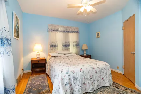 4437 N Albany Ave, Chicago, IL 60625 photo 17