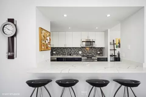 30 E Huron St #5304, Chicago, IL 60611 photo 5