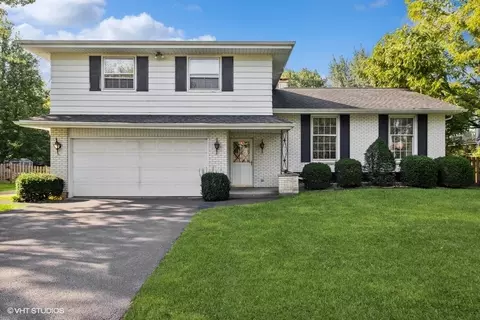 117 W Traube Ave, Downers Grove, IL 60515