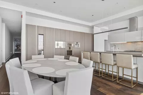 363 E Wacker Dr #7801, Chicago, IL 60601 photo 2