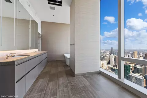 363 E Wacker Dr #7801, Chicago, IL 60601 photo 22