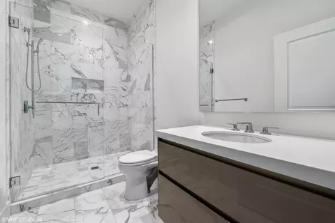 363 E Wacker Dr #7801, Chicago, IL 60601 photo 25