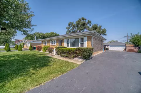 7728 81st Pl, Bridgeview, IL 60455