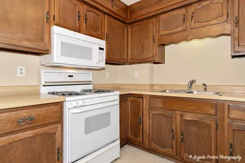 5801 Acorn Ln, Mchenry, IL 60051 photo 10