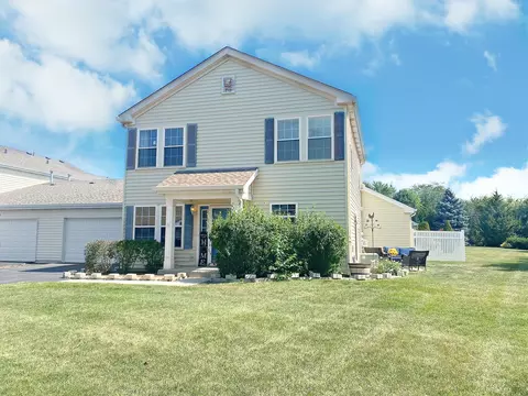 149 Waterbury Cir, Oswego, IL 60543