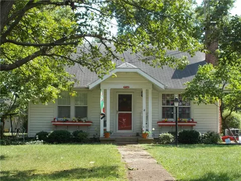712 W North 3rd St, Shelbyville, IL 62565