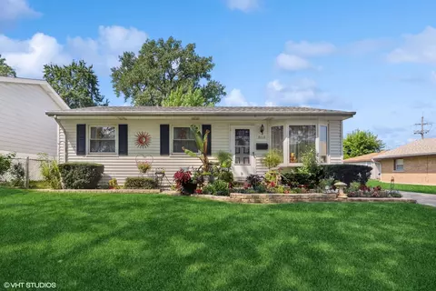 3010 Florence Ave, Steger, IL 60475