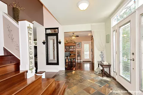 1506 Tecumseh Dr, Mchenry, IL 60050 photo 4
