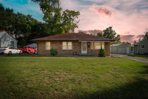 507 Marian Ave, Normal, IL 61761