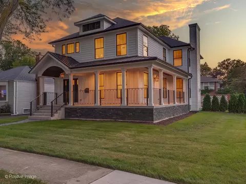 432 N Elm St, Itasca, IL 60143