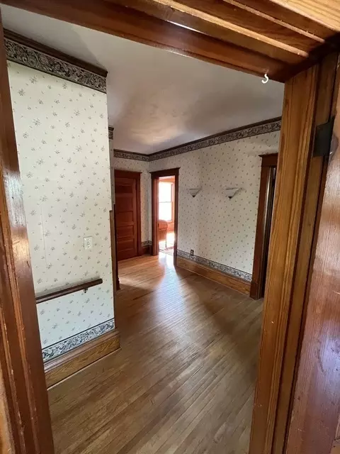 464 Arlington Ave, Elgin, IL 60120 photo 13