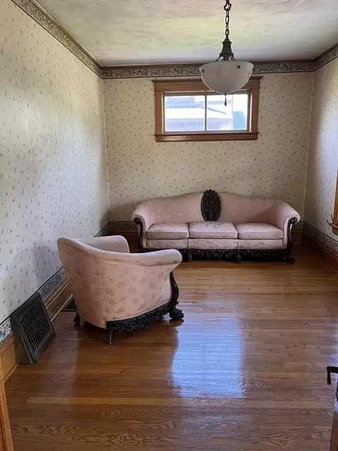 464 Arlington Ave, Elgin, IL 60120 photo 7