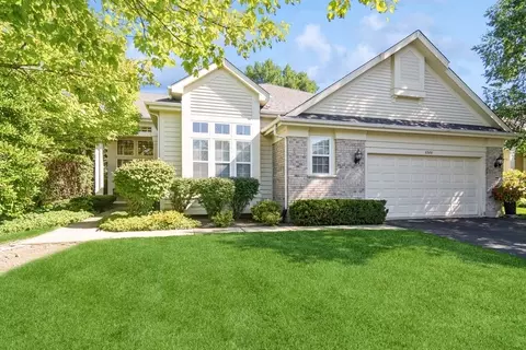 2388 Pebble Beach Ln, Riverwoods, IL 60015