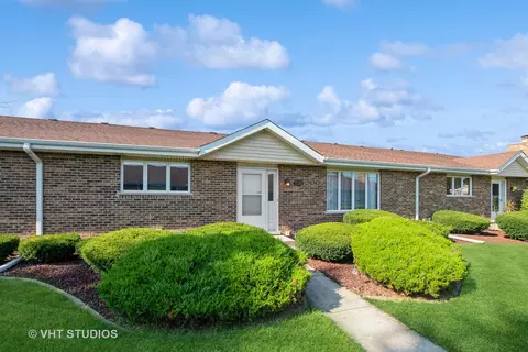 7334 W 154th Pl #55, Orland Park, IL 60462