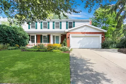 1698 Cass Ave, Libertyville, IL 60048