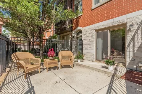 316 E 17th St, Chicago, IL 60616 photo 13