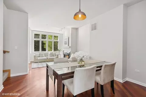 316 E 17th St, Chicago, IL 60616 photo 5