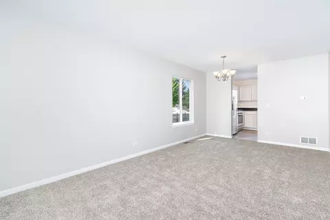 703 Osbron St, Plano, IL 60545 photo 5