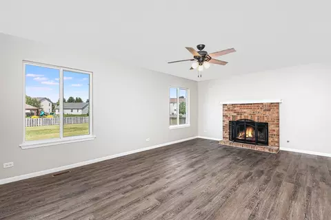 703 Osbron St, Plano, IL 60545 photo 10