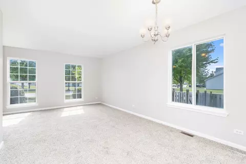703 Osbron St, Plano, IL 60545 photo 9
