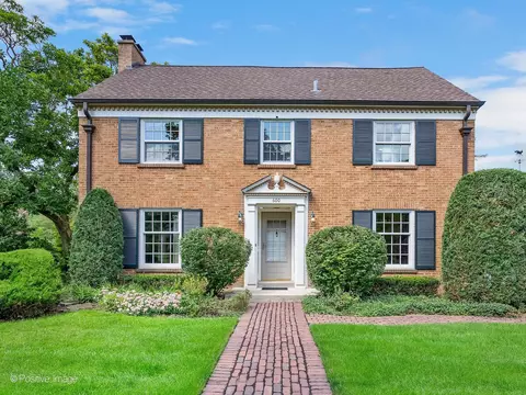 600 N Edgewood Ave, La Grange Park, IL 60526