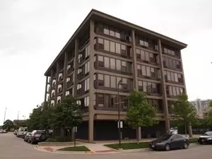 345 Eastgate Pl #405, Chicago, IL 60616