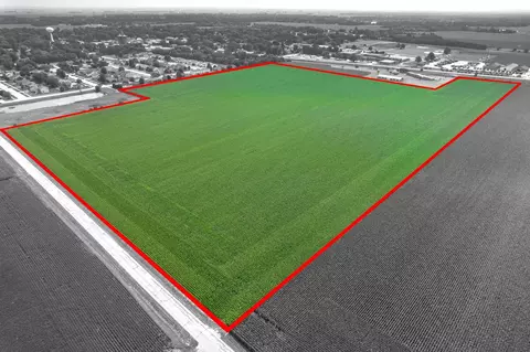 000 North St, Somonauk, IL 60552