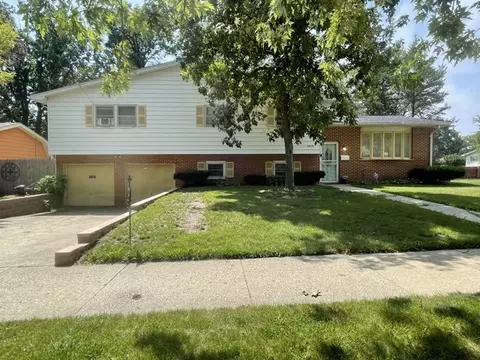 2833 Tyler Ave, Waukegan, IL 60087