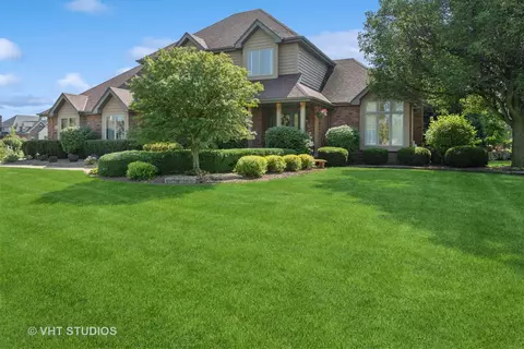 12201 W Donegal Ln, New Lenox, IL 60451