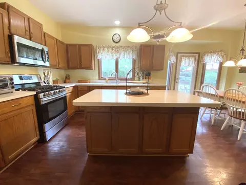 1309 Ardmore Dr, Cary, IL 60013 photo 11