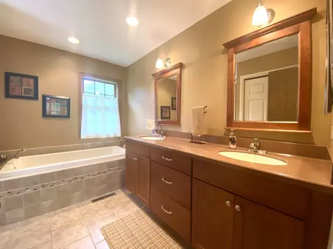 1309 Ardmore Dr, Cary, IL 60013 photo 24