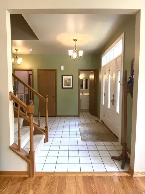 1309 Ardmore Dr, Cary, IL 60013 photo 3