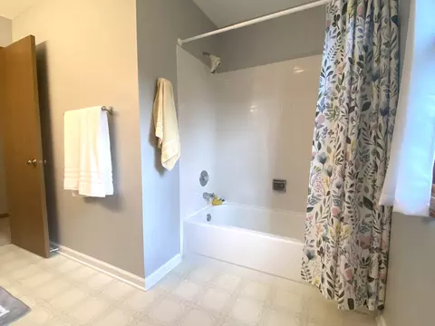 1309 Ardmore Dr, Cary, IL 60013 photo 33