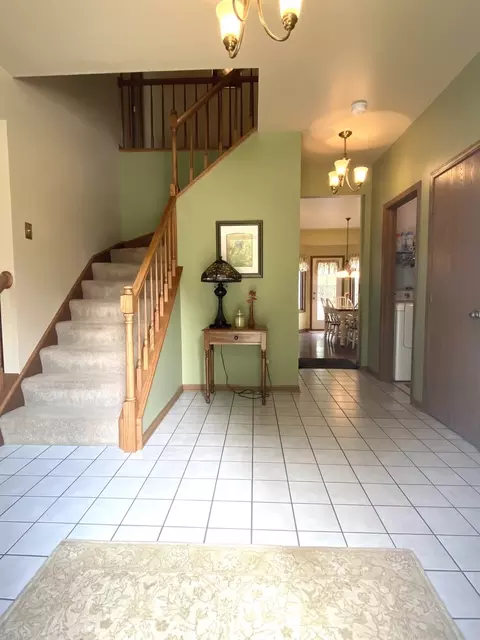 1309 Ardmore Dr, Cary, IL 60013 photo 2