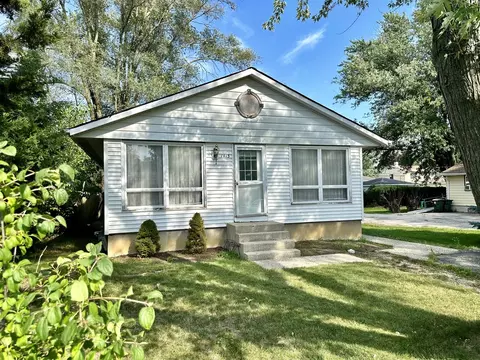 1413 Kildeer Dr, Round Lake Beach, IL 60073