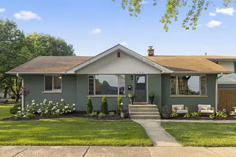 112 W Vermont St, Villa Park, IL 60181
