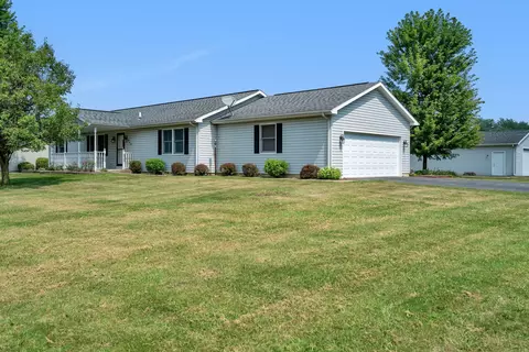 359 W Mesa Dr, Godley, IL 60407