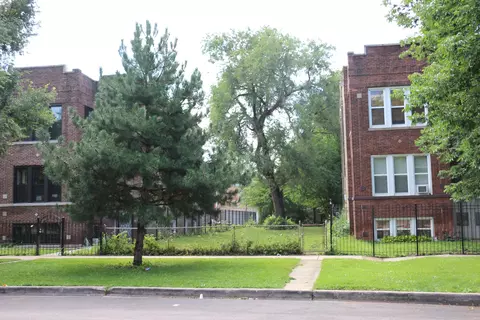 3027 W Fulton St, Chicago, IL 60612