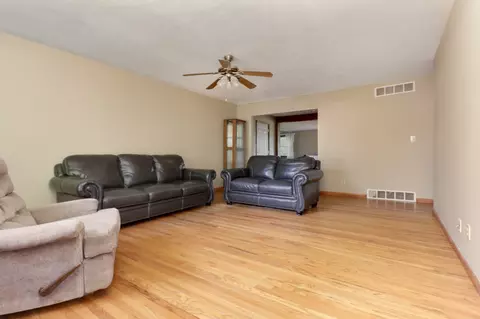 801 Sheridan Rd, Normal, IL 61761 photo 2