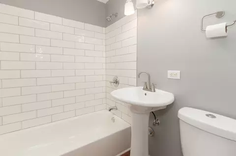 4439 Lisa Ln, Oak Forest, IL 60452 photo 14