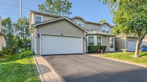 1629 Estate Cir, Naperville, IL 60565