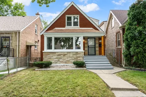 9205 S May St, Chicago, IL 60620