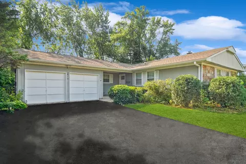 870 Checker Dr W, Buffalo Grove, IL 60089