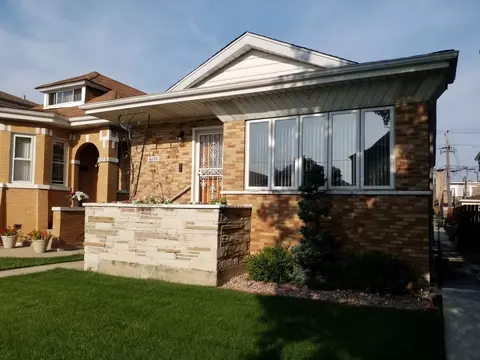 6155 S Komensky St, Chicago, IL 60629