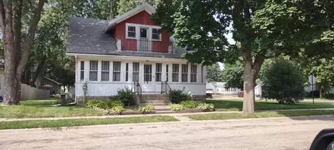 304 E Mason St, Polo, IL 61064